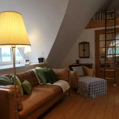 In Der Kuenstlerkate Holiday home *